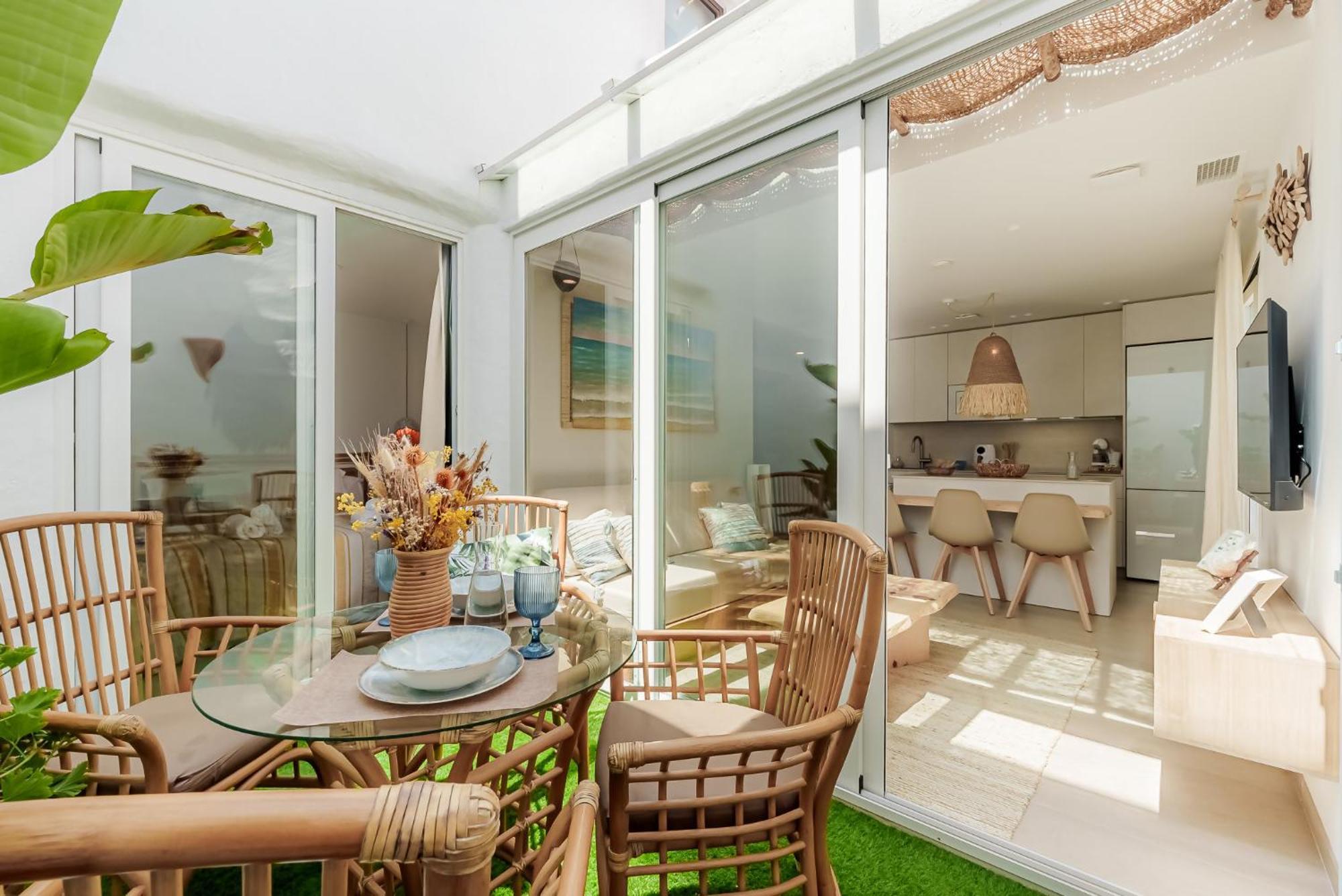 Olas De Calma Apartment Peaceful Retreat Estepona Exterior photo