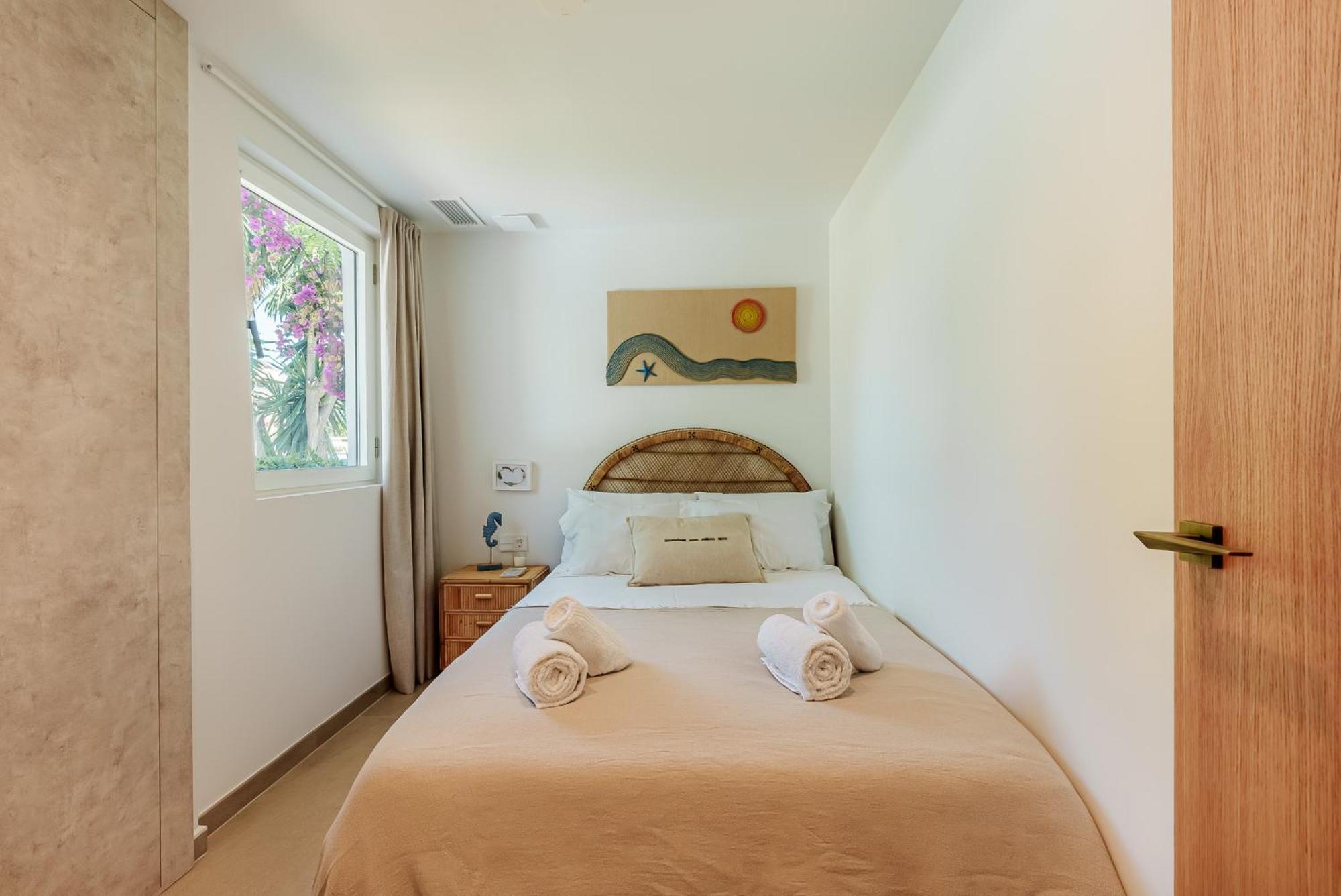 Olas De Calma Apartment Peaceful Retreat Estepona Exterior photo